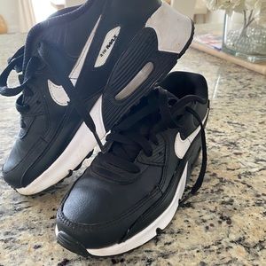 Unisex youth Nike Air Max